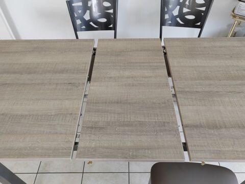 Table de salle  manger et ses 4 chaises 600 Metz (57)