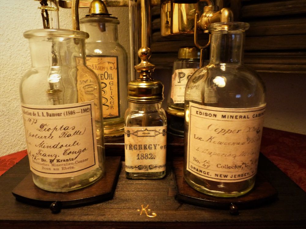 Laboratoire de Curiosit&eacute; "LONDON 1888" Steampunk Décoration