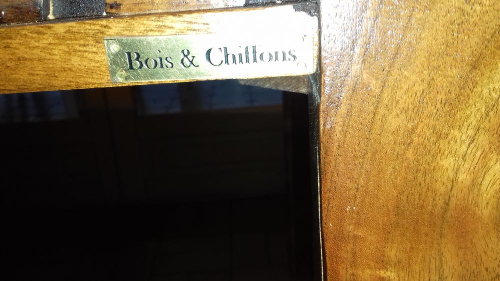 TABLE DE CHEZ BOIS ET CHIFFON Meubles