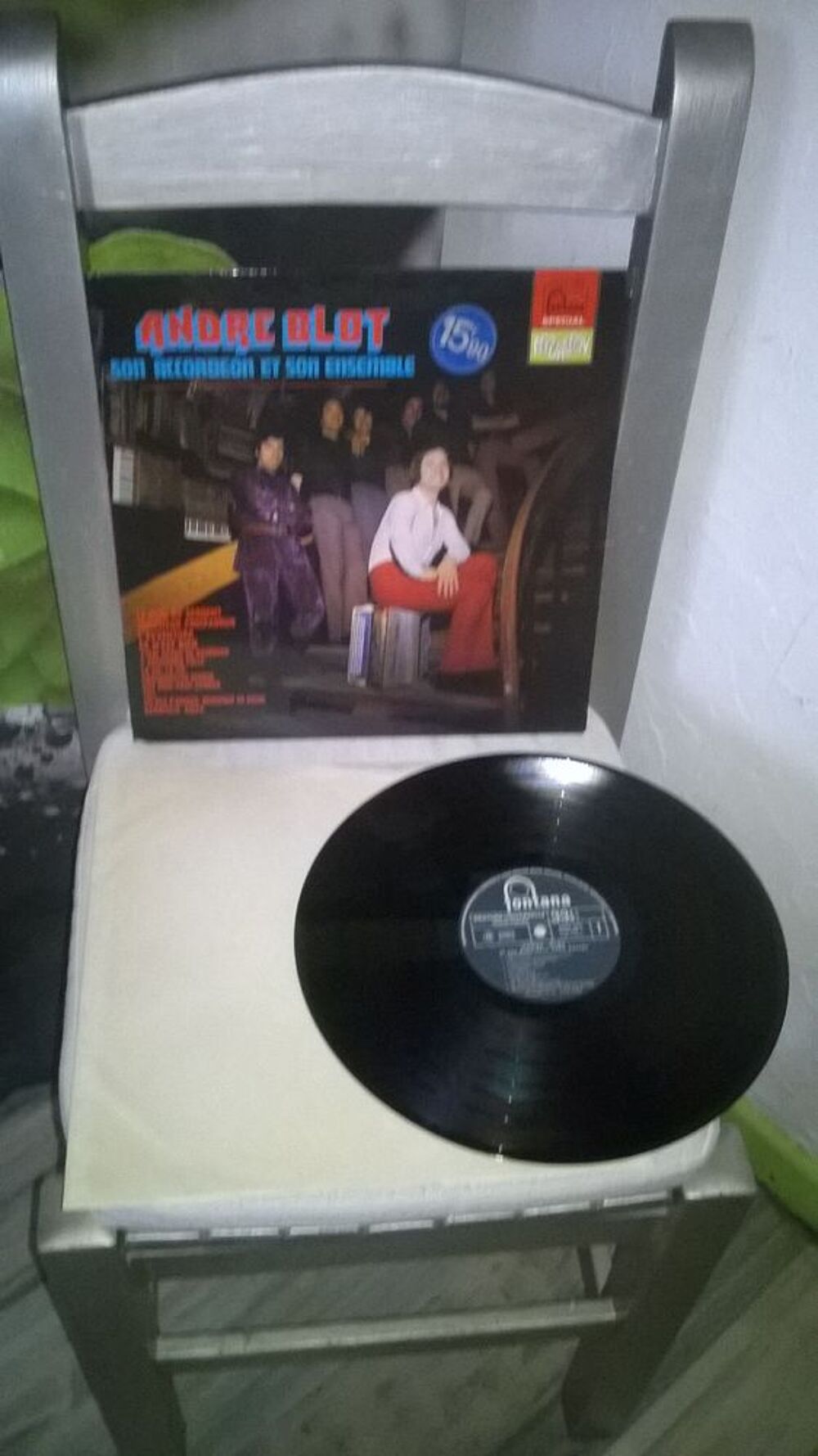 Vinyle Andr&eacute; Blot Et Son Orchestre
Excellent etat
L'Avvent CD et vinyles