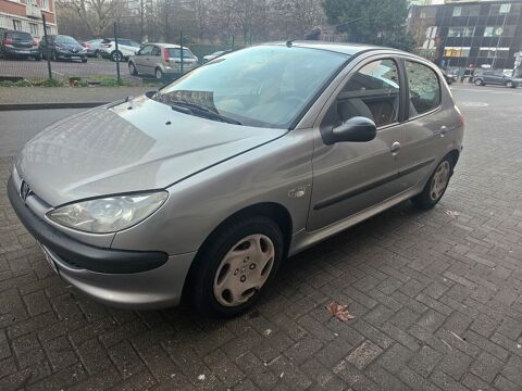 Peugeot 206 1.4i XT 2004 occasion Lille 59000
