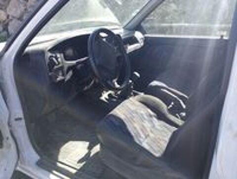 Frontera 2.0i 1997 occasion 30700 Uz&egrave;s