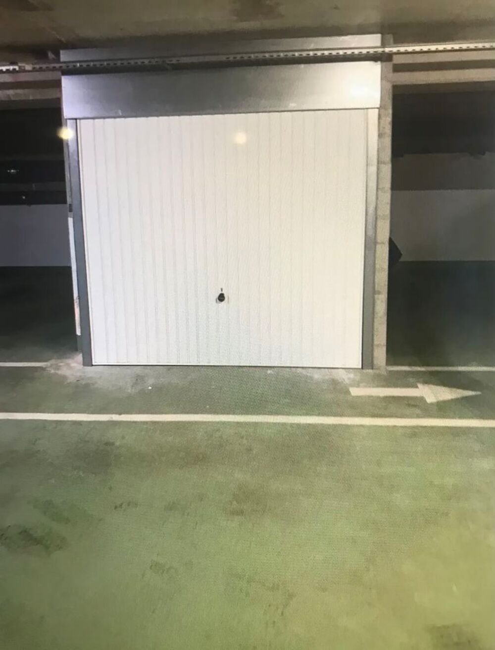 Location Parking/Garage Rueil-Malmaison - Box neuf avec recharge batterie elect Rueil-malmaison