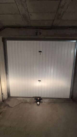  Parking / Garage  louer 13 m