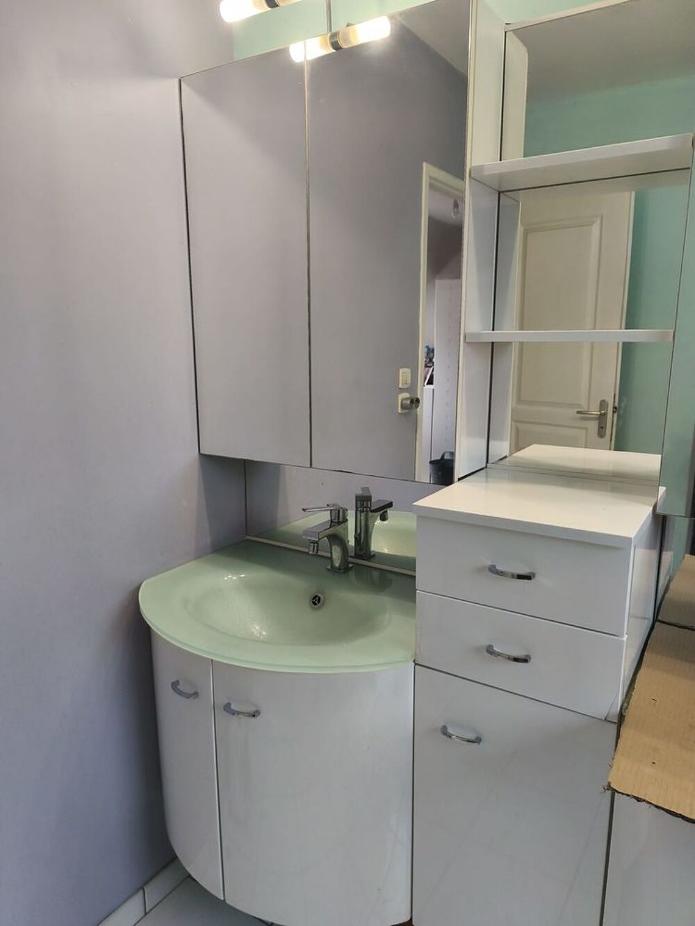 Ensemble meubles salle de bain suspendus Meubles