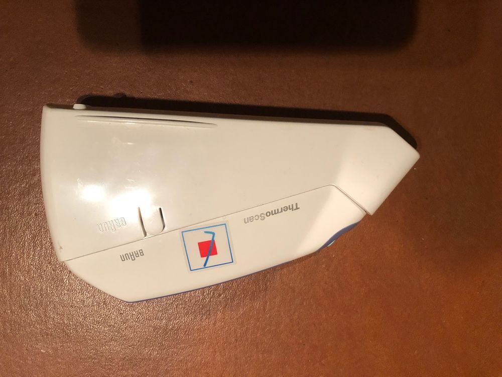 THERMOMETRE THERMOSCAN DE LA MARQUE BRAUN type 6012, CE0297 Puériculture