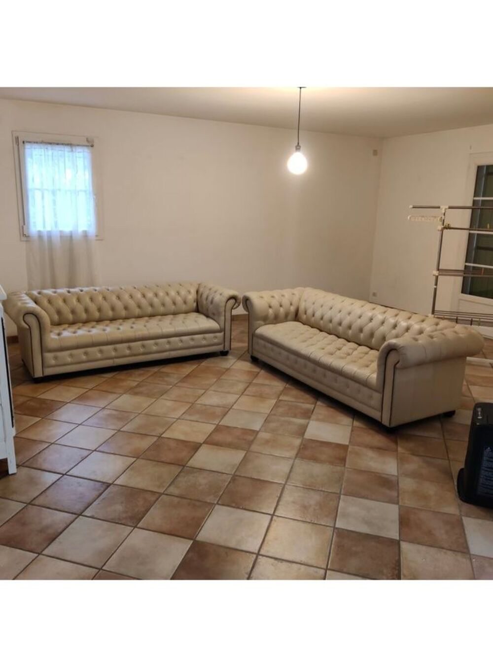 canap&eacute; cuir Chesterfield Meubles