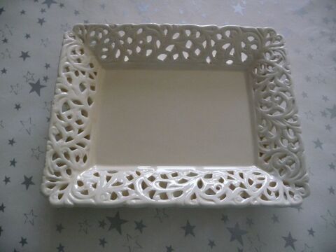 Plat de service motif dentelle - Neuf 20 Celles-sur-Belle (79)