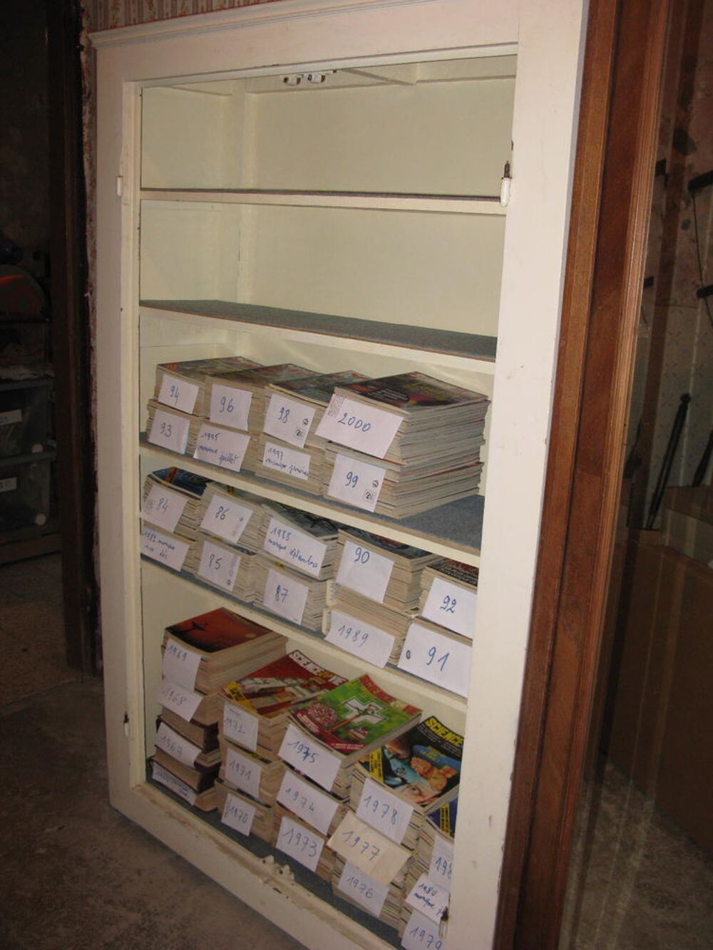 armoire blanche en bois Meubles