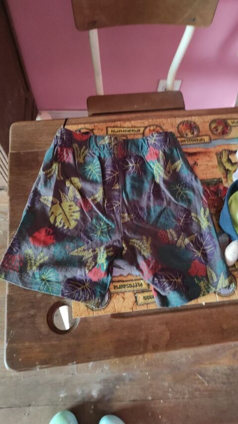 5 ensemble short taille 6 ans 5 Accolay (89)