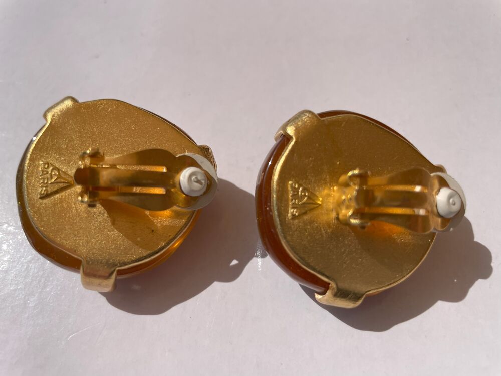 BO Clip dor&eacute;e r&eacute;sine orange iris&eacute; ANTIGONA Bijoux et montres