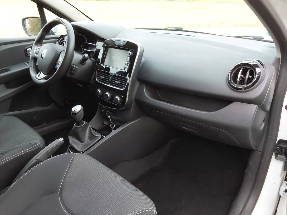 Clio IV Clio dCi 90 E6C Business 2019 occasion 38080 Saint-Marcel-Bel-Accueil