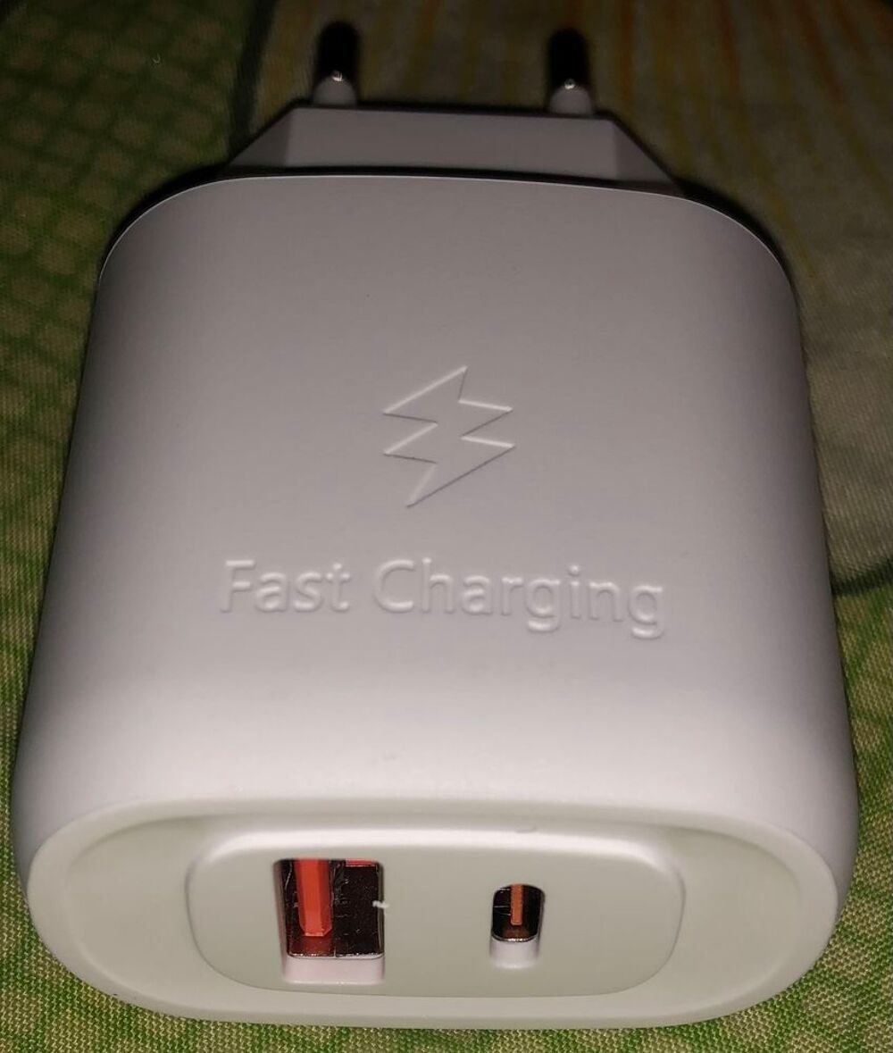 Chargeur iPhone Matériel informatique