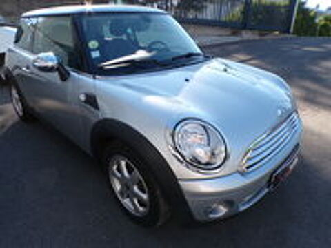 One Hatch 1.4i - 95 A 2007 occasion 42300 Roanne
