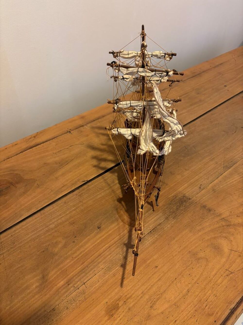 MAQUETTE Bateau " Goelette " de Pr&eacute;sentation avec support 