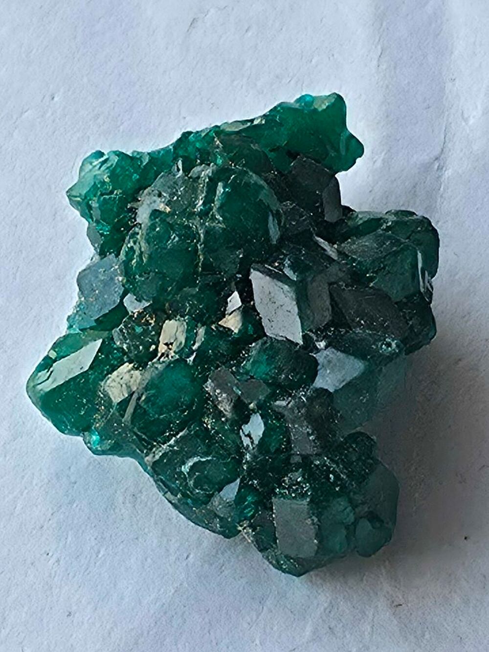 Sp&eacute;cimen Dioptase Vert Emeraude Intense-Cristal Brut 