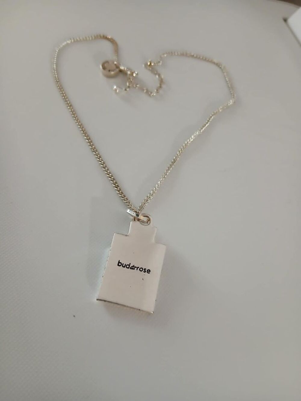 Belle m&eacute;daille de l'espoir BUD TO ROSE N&deg;1401 Bijoux et montres