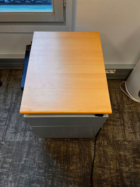 11 caissons de bureau 90 Paris 9 (75)