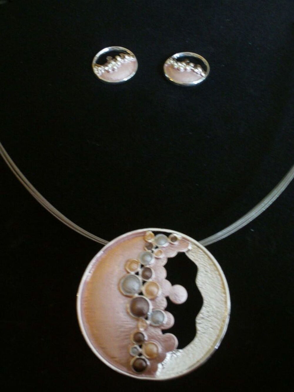 Ecrin parure neuve collier et boucles N&deg;849 Bijoux et montres