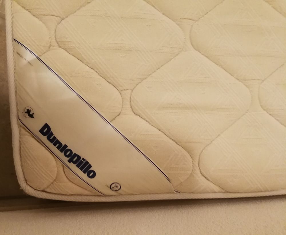 Matelas Dunlopillo en bio-laine antiacariens 140 x 190 Meubles