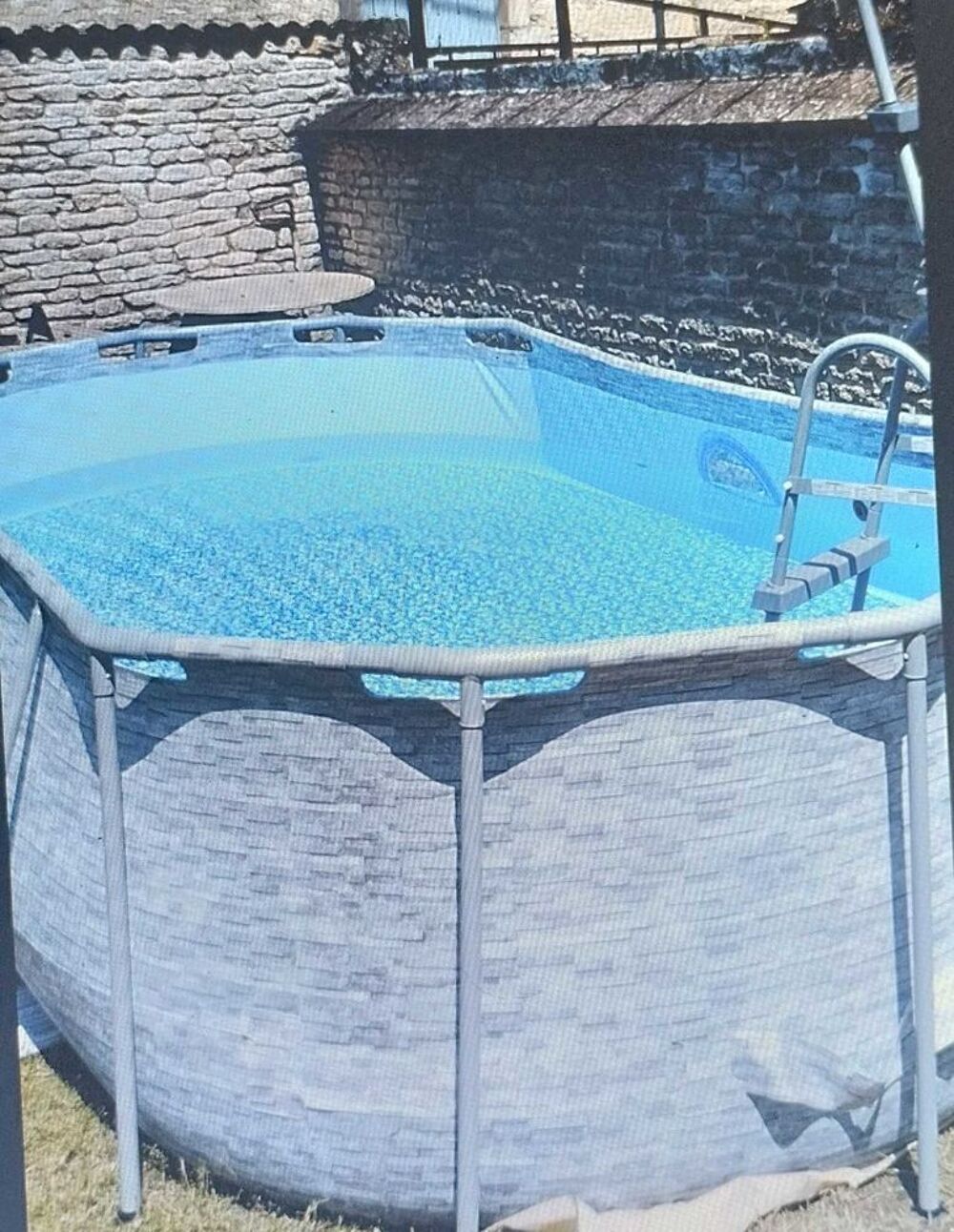 GRANDE PISCINE BESTWAY OVALE AVEC 2 HUBLOTS Sports