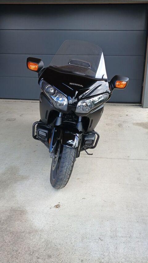 Moto HONDA 2013 occasion Spay 72700