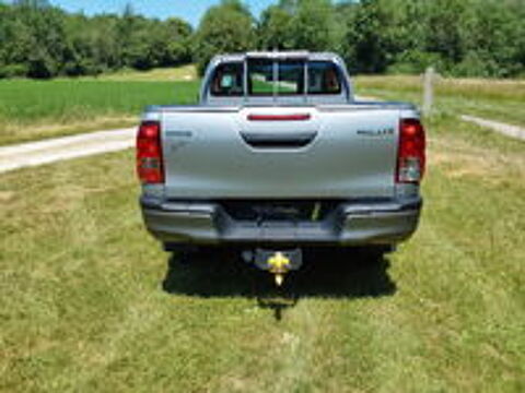 Hilux HILUX X-TRA CAB 4WD 2.4L 150 D-4D LECAP 2022 occasion 38080 Saint-Marcel-Bel-Accueil