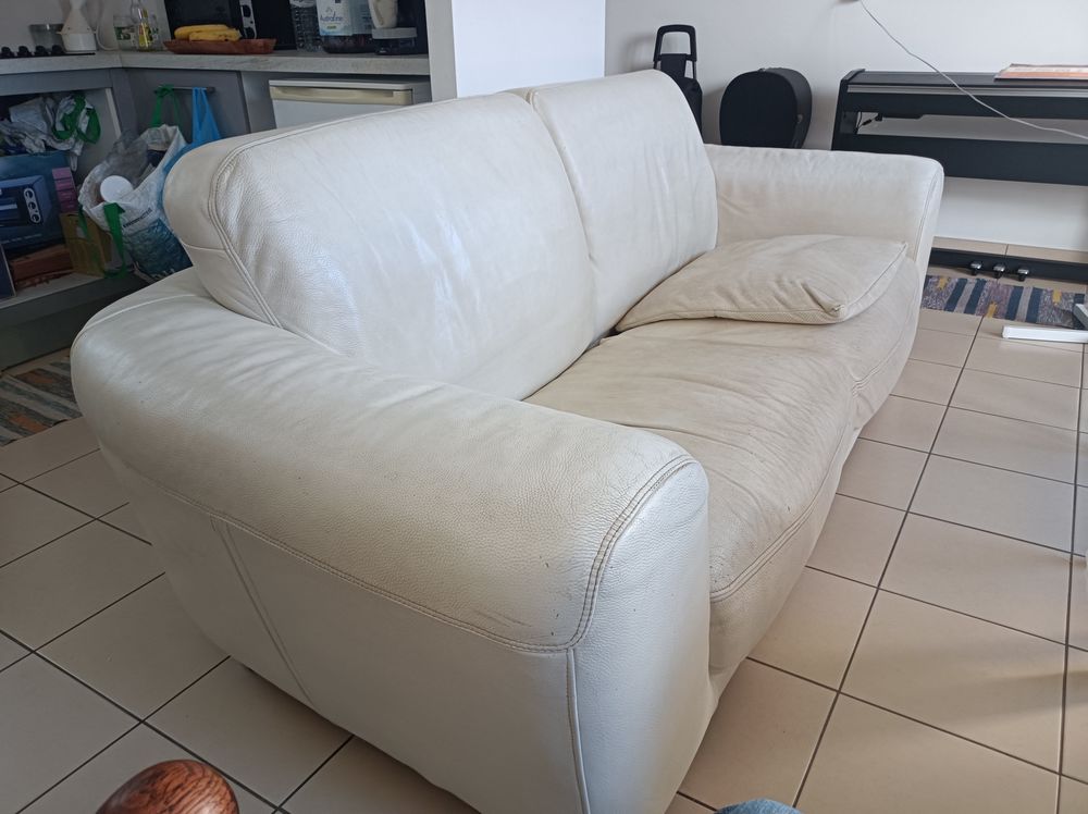 Donne canap&eacute; cuir blanc Meubles