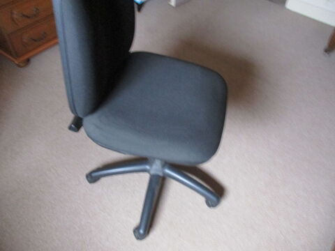 CHAISE DE BUREAU 25 Chambon-la-Fort (45)