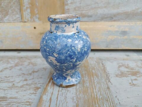 Petit Pot Fa�ence Blanc Bleu D�cor � L'�ponge XIX�me 45 Loches (37)