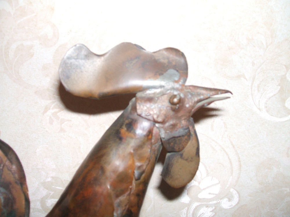 Tr&egrave;s ancien coq m&eacute;tallique r&eacute;alis&eacute; par un artiste soudeur Décoration
