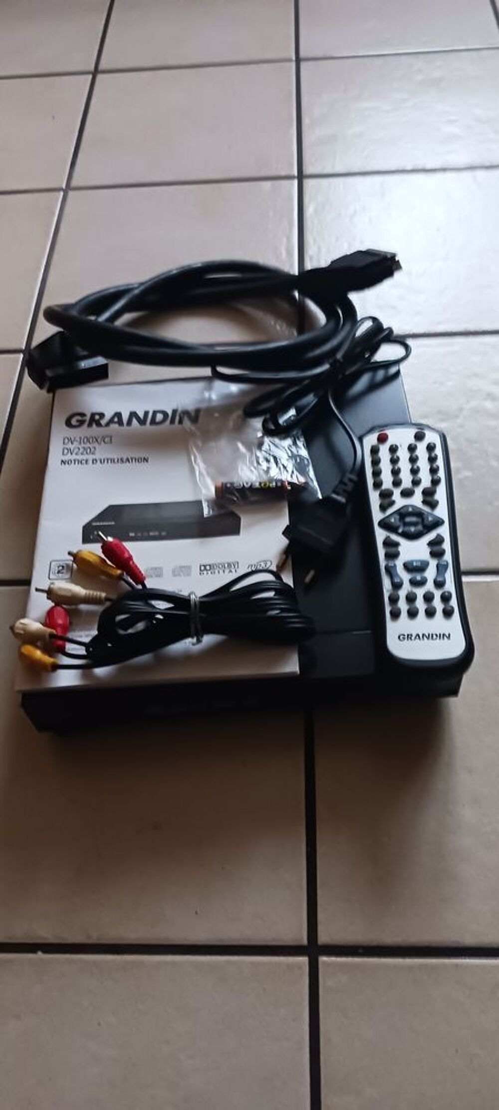 DVD GRANDIN DV - 100x \ CI DV 2202 Photos/Video/TV