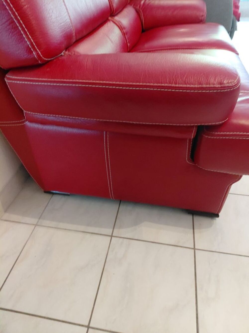 CANAPE CUIR PLENE PEAU 2 PLACES ROUGE ETAT NEUF Meubles