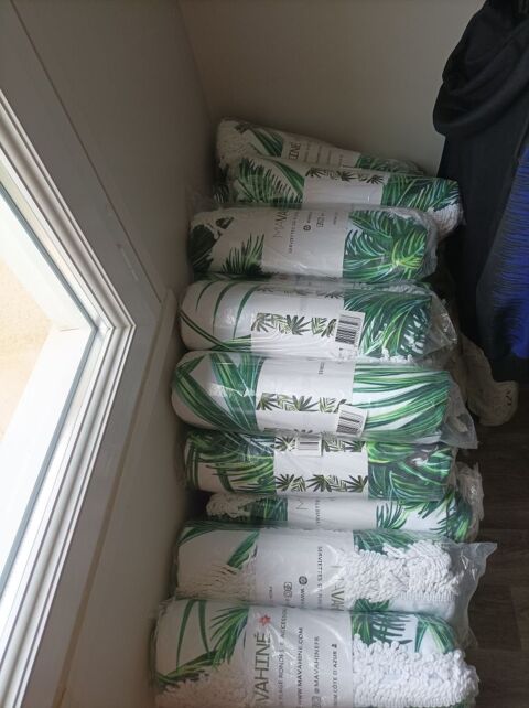 Dstockage, 80 serviettes de place 400 Chantonnay (85)