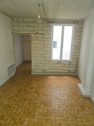Vente Appartement A vendre grand 2 pièces quartier des Halles Laissac Montpellier