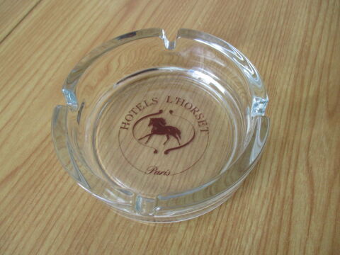 cendrier publicitaire 5 Saint-Ouen (41)