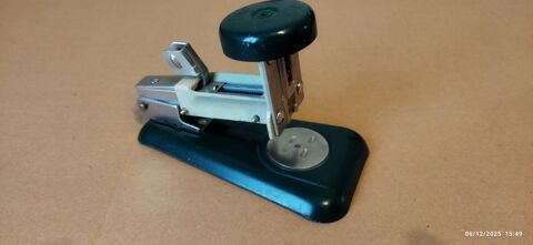 AGRAFEUSE JAKYNEUF 60 3 Elbeuf (76)