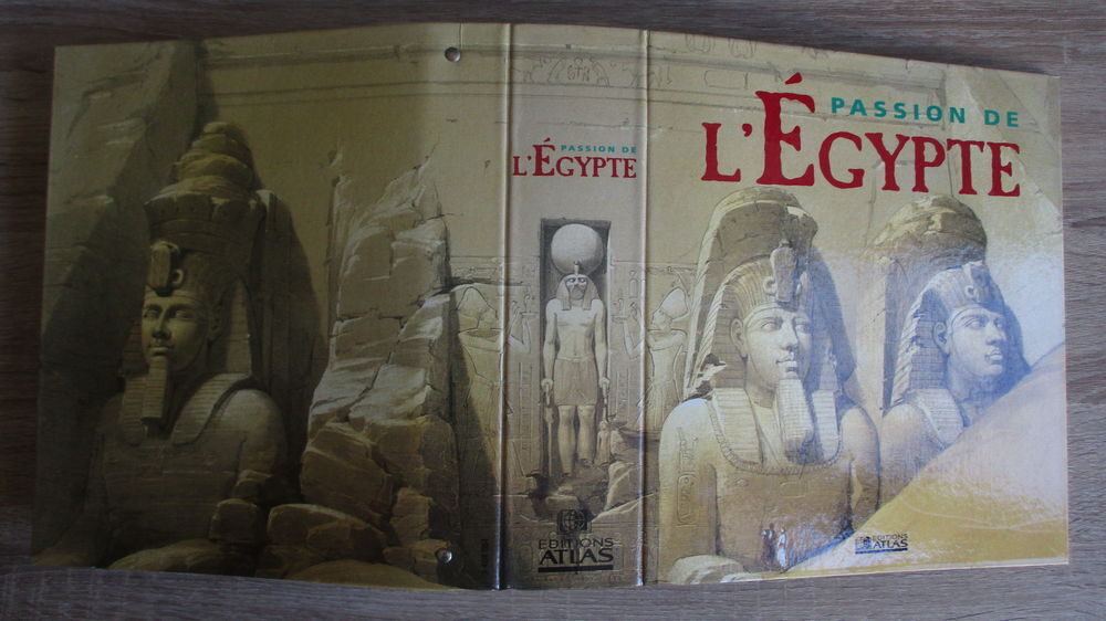 1 Classeur "Passion de l'Egypte" Livres et BD