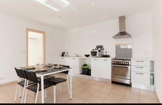  Appartement à louer 2 pièces 65 m²