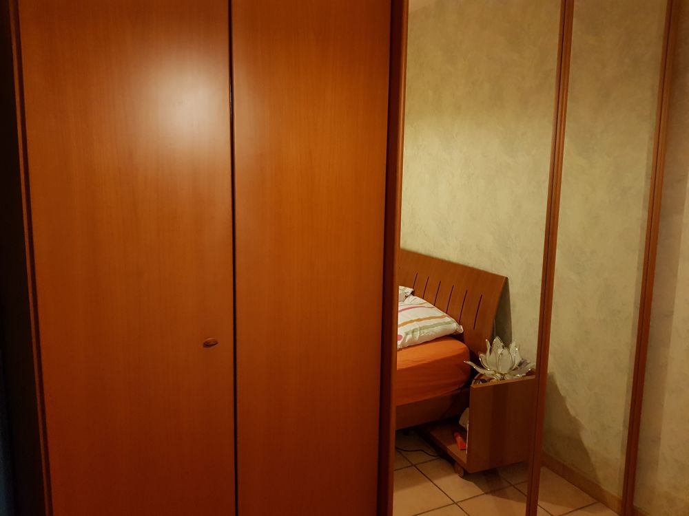 Grande armoire en bois Meubles