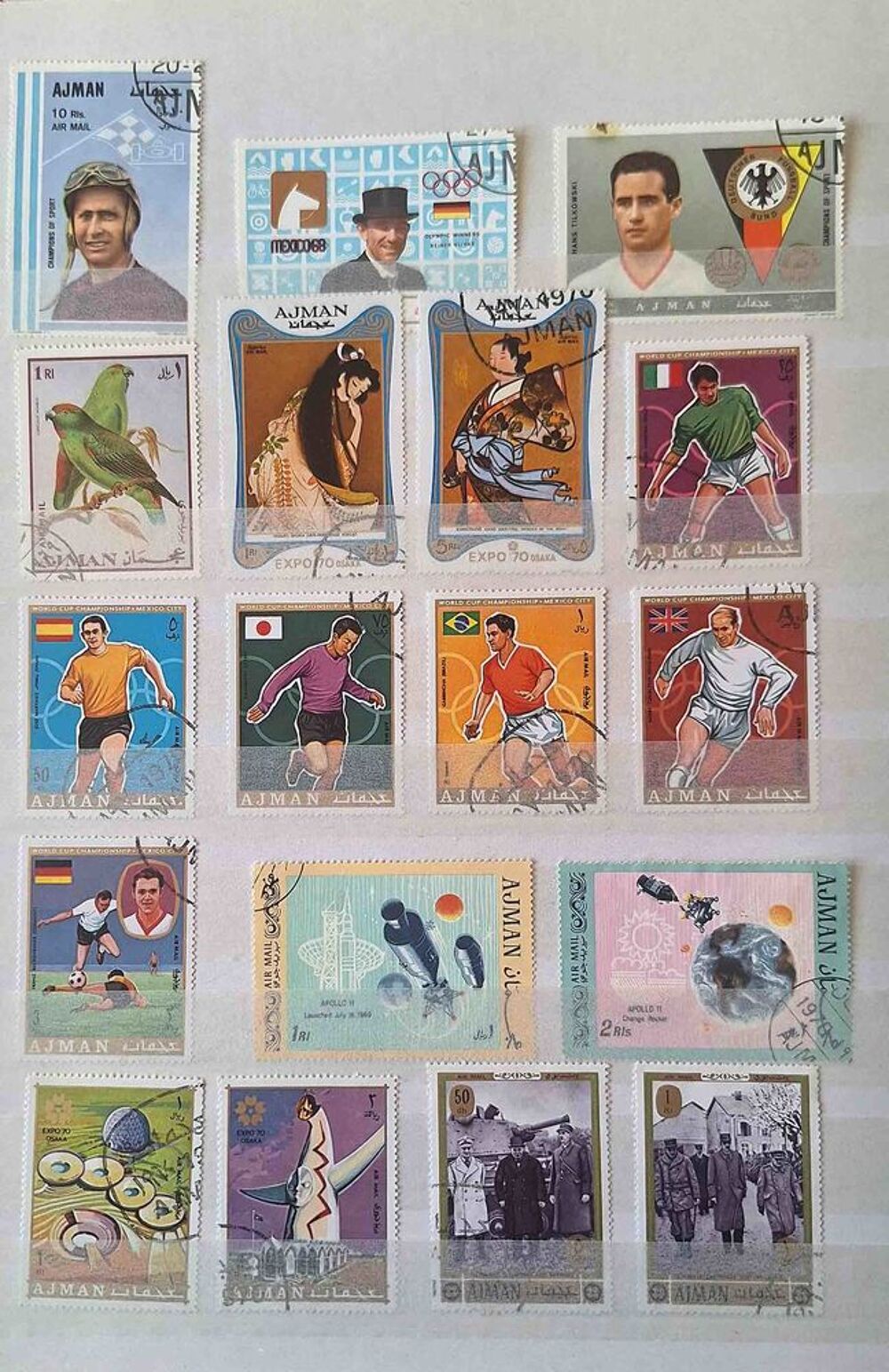 S&eacute;rie de timbres de collection d'Ajman B 