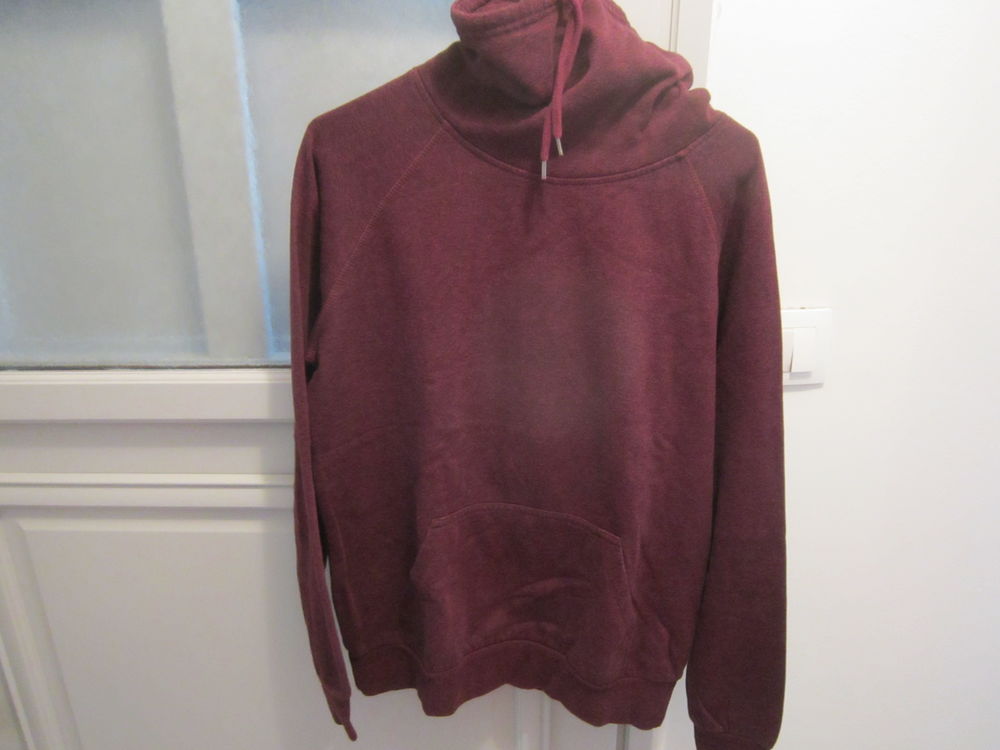 Sweat couleur grenat fonc&eacute; Vêtements