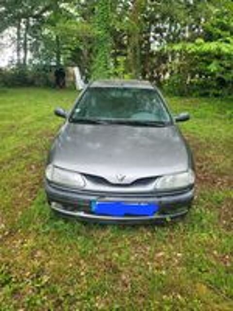Laguna 1.8i Aliz&eacute; 1997 occasion 33670 La Sauve