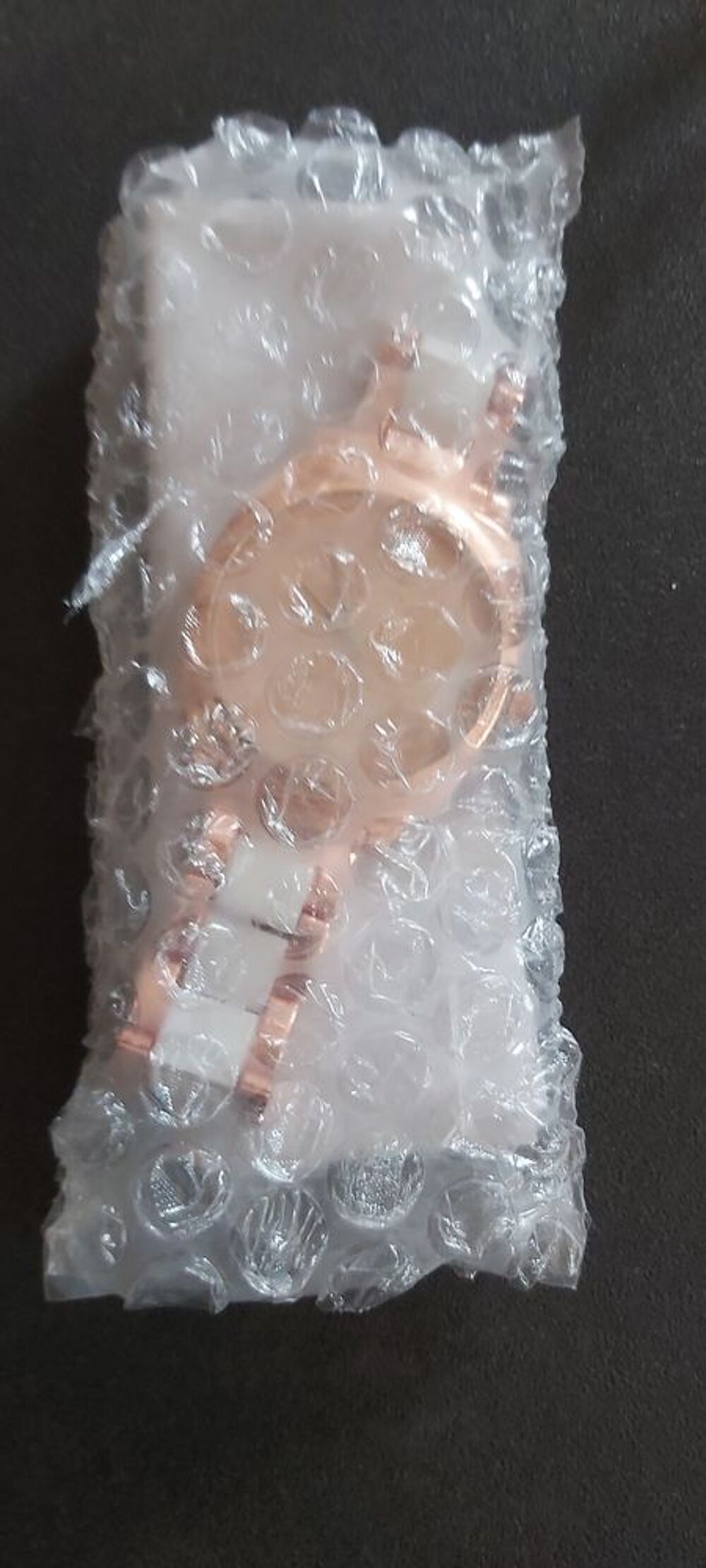 Montre femle neuve avec pile Bijoux et montres