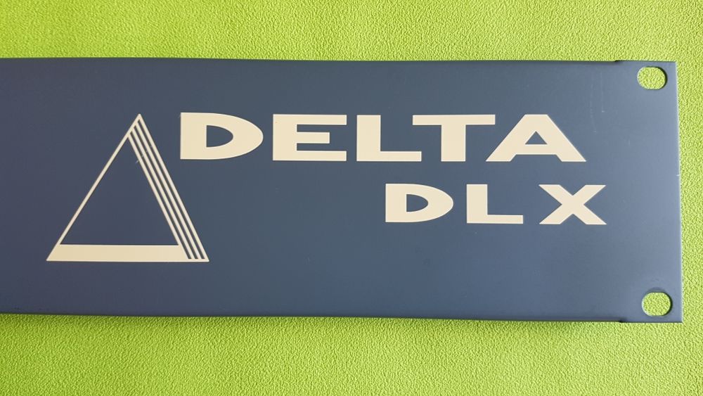 CACHE DELTA DLX Instruments de musique