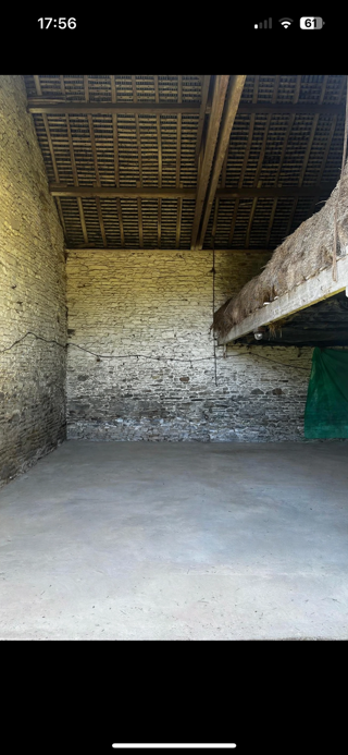  Parking / Garage à louer 21 m²