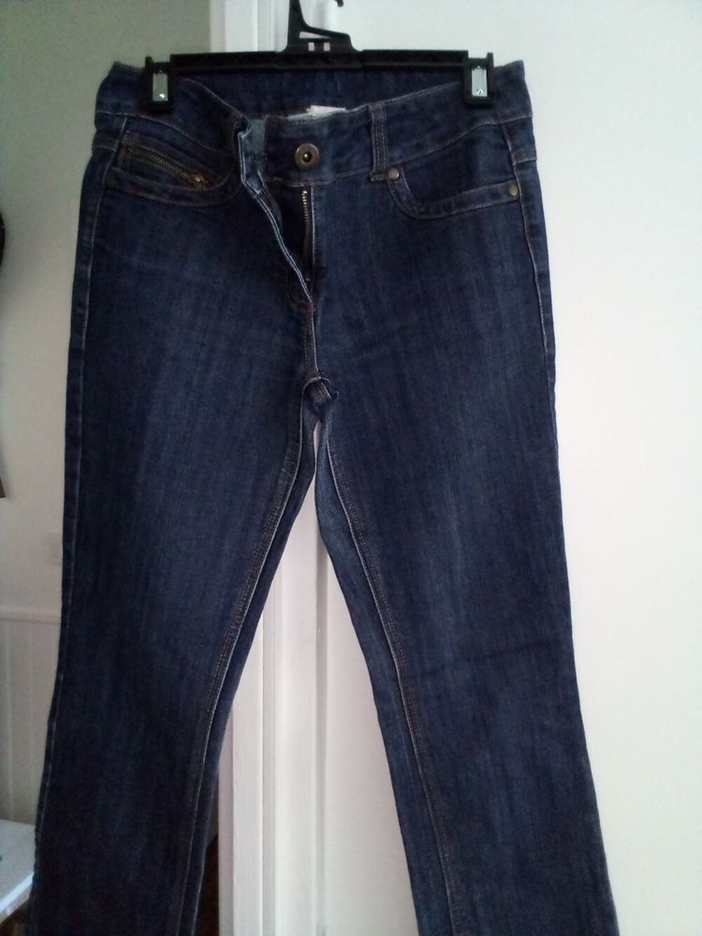 pantalon en jean's bleu fonc&eacute; Vêtements