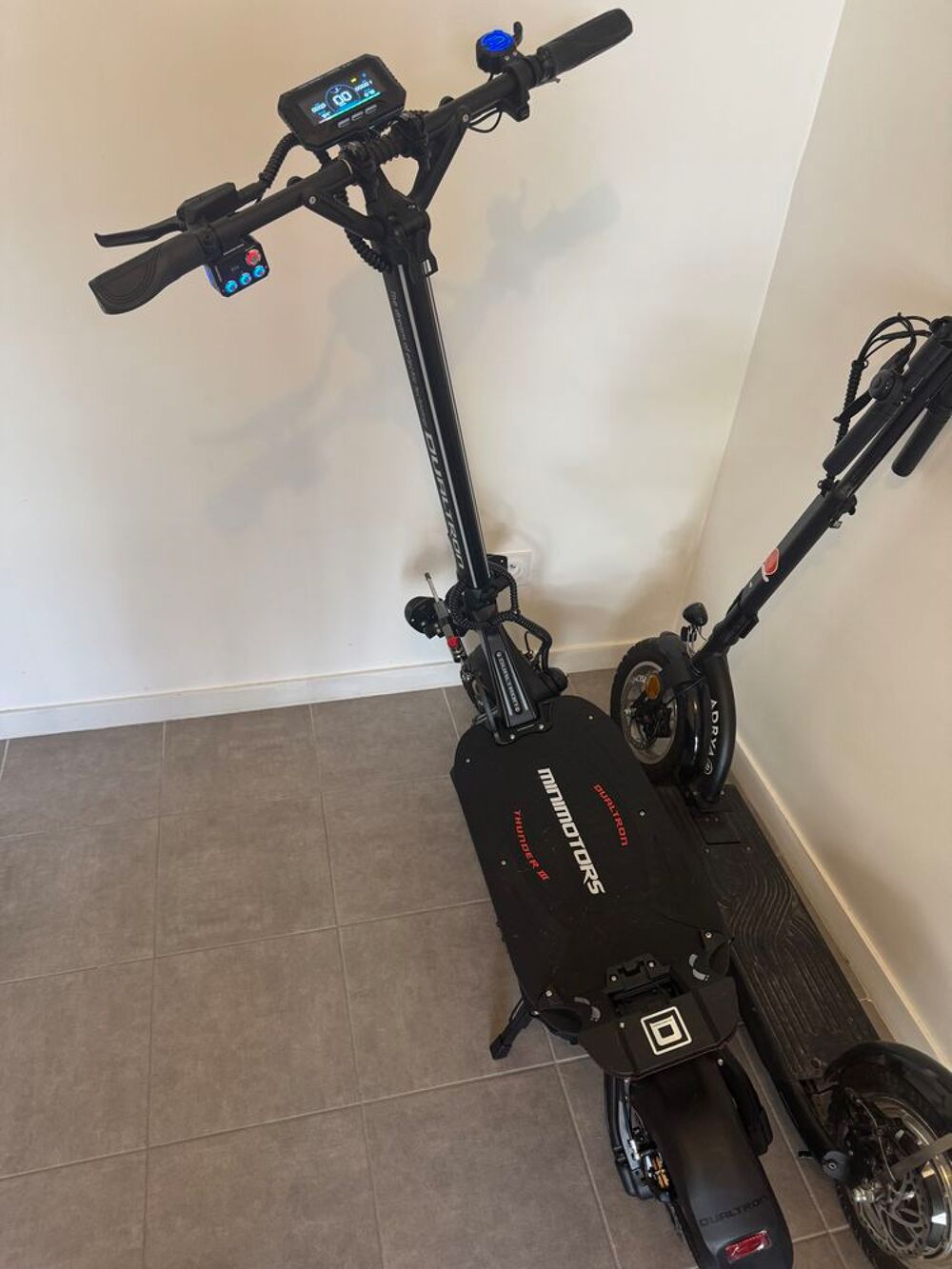 Trottinette &eacute;lectrique Dualrron Thunder 3 Vélos