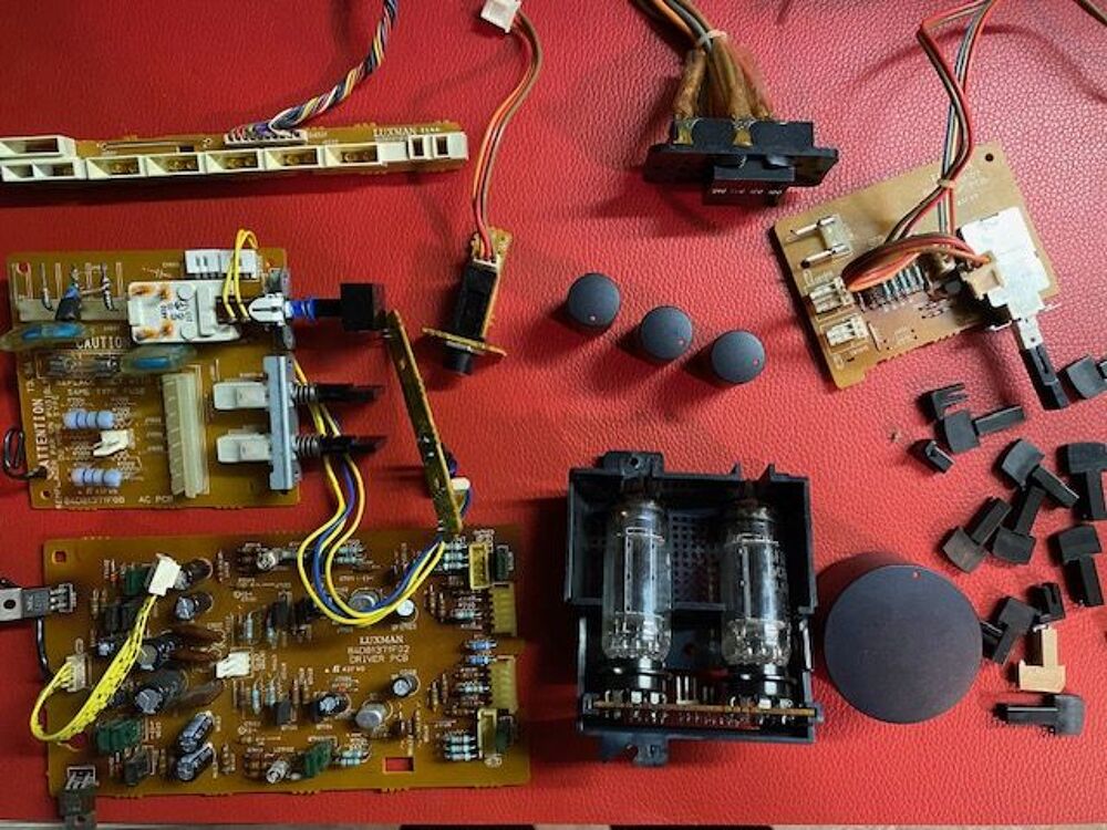 Ampli Luxman LV 104 Pi&egrave;ces d&eacute;tach&eacute;es Audio et hifi