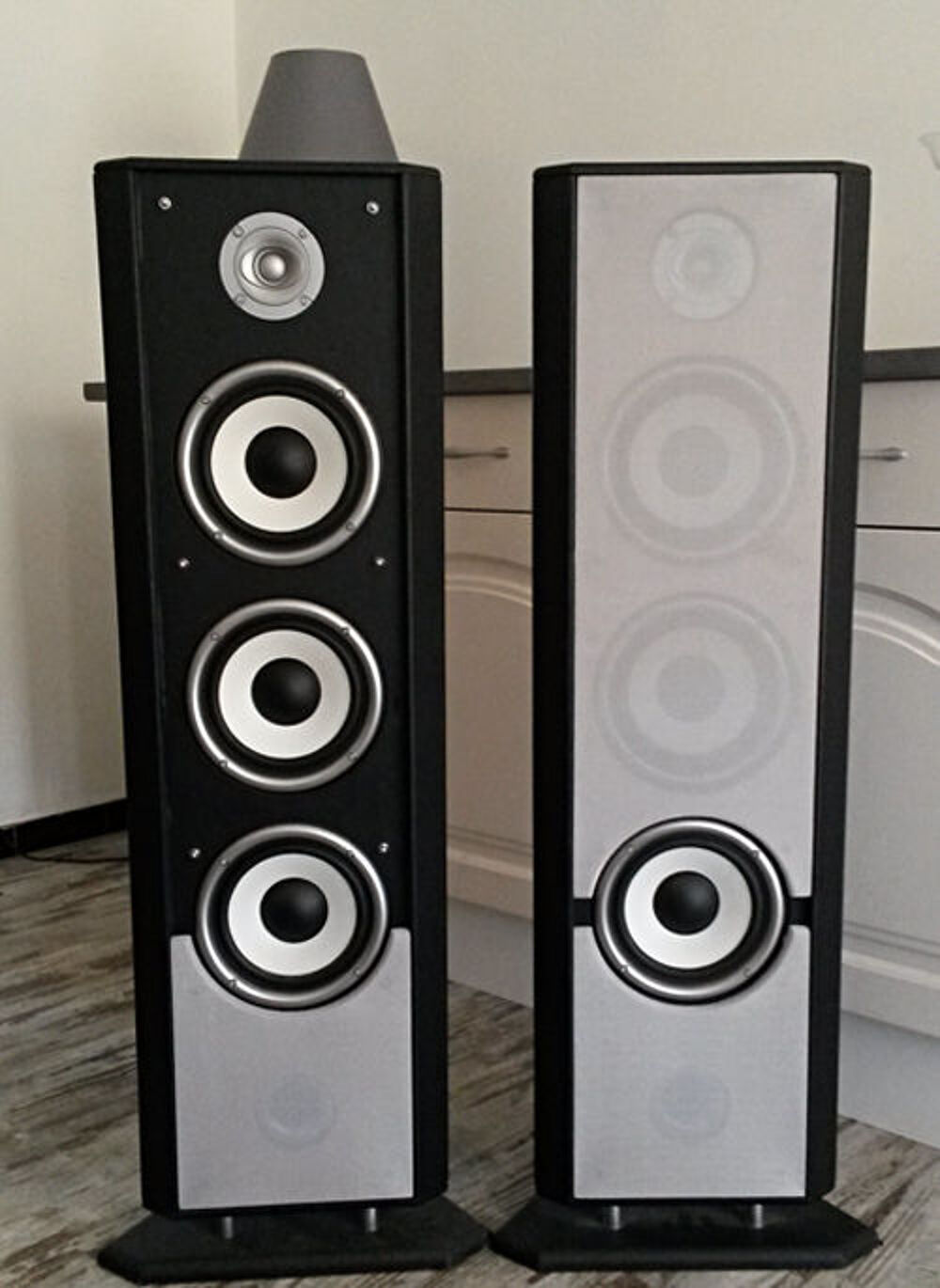 2 Enceintes hifi: 4 voies Audio et hifi